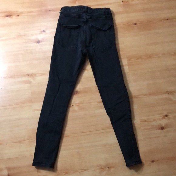 Black skinny jeans, no rips - Picture 2 of 3